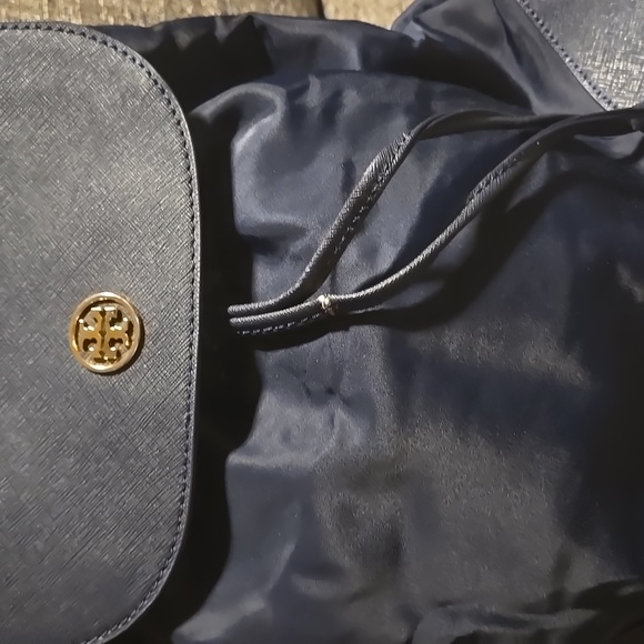 Tory Burch backpack made of nylon - Picture 6 of 6